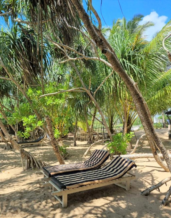 Golden Beach Paradise Tangalle Extérieur photo