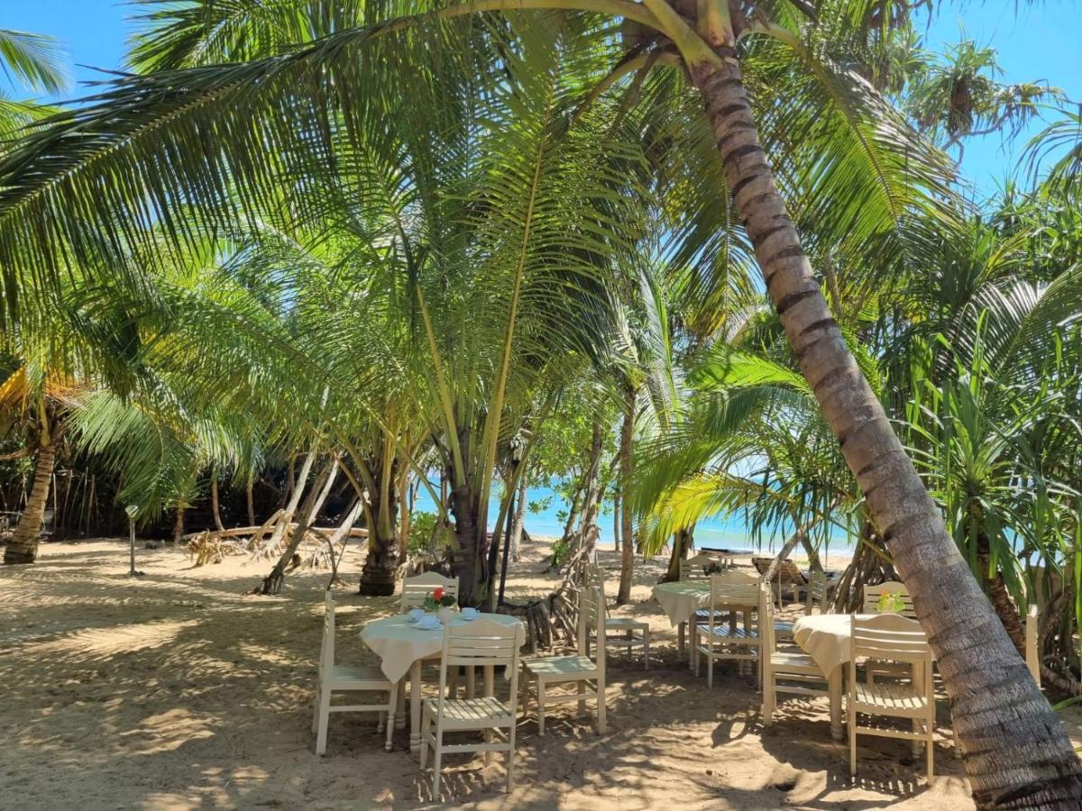 Golden Beach Paradise Tangalle Extérieur photo