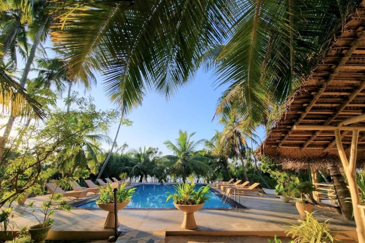 Golden Beach Paradise Tangalle Extérieur photo
